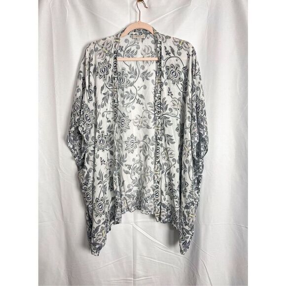 LOFTโshrugโ - Picture 6 of 10